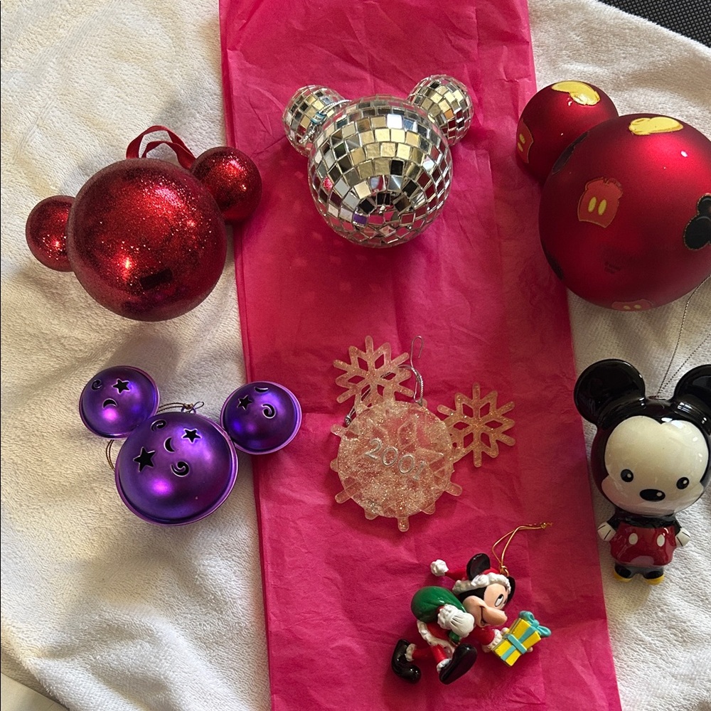 Disney Mickey Mouse Ornament Set